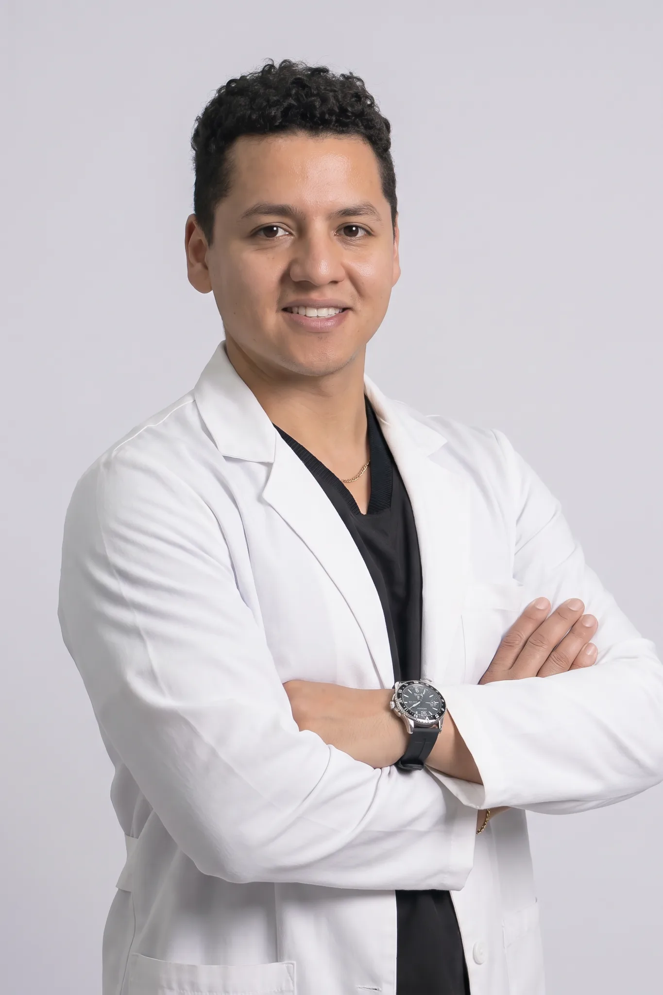 Dr. Angelo Valdivia